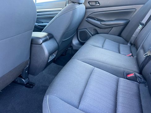 Used 2023 Nissan Altima 2.5 SV w/ SV Premium Package image 12