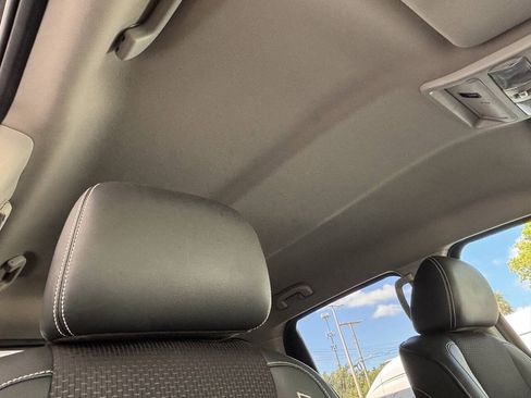 Used 2016 Nissan Titan PRO-4X AWD/4WD image 35