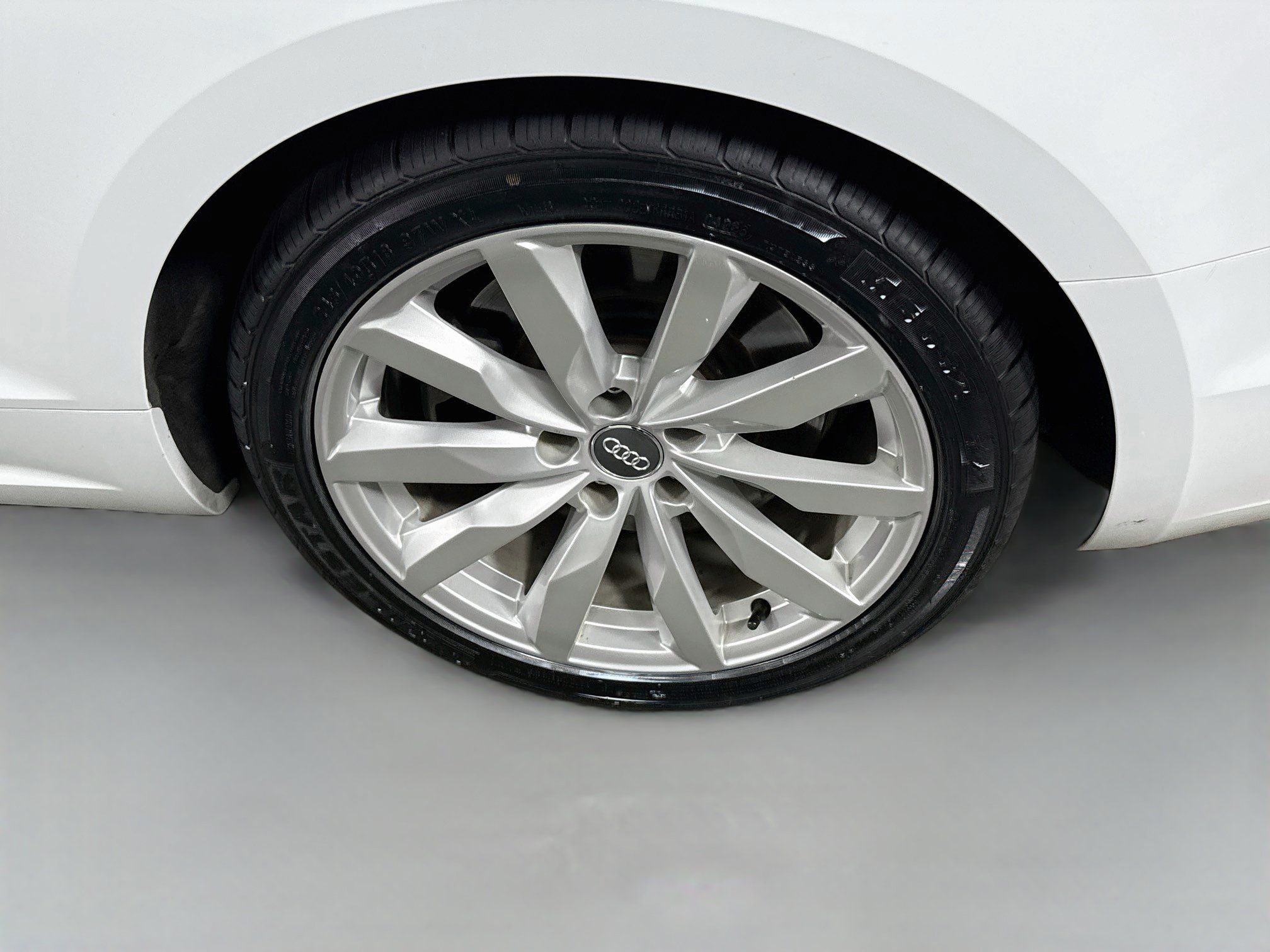 Used 2018 Audi A5 2.0T Premium Plus w/ Premium Plus AWD/4WD image 30