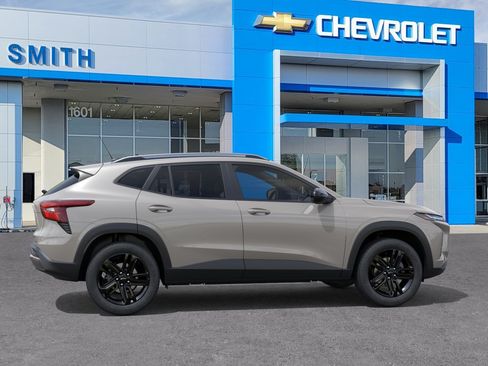 New 2026 Chevrolet Trax ACTIV w/ Driver Confidence Package FWD image 5