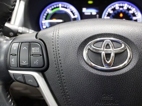 Used 2017 Toyota Highlander Limited Platinum image 20