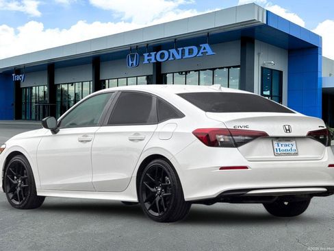 Certified 2025 Honda Civic Sport image 10