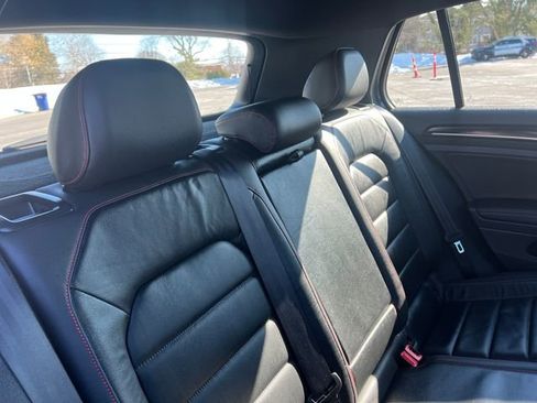 Used 2015 Volkswagen GTI Autobahn image 32