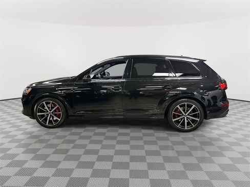 Used 2022 Audi SQ7 Premium Plus w/ SQ7 Black Optic Package image 5