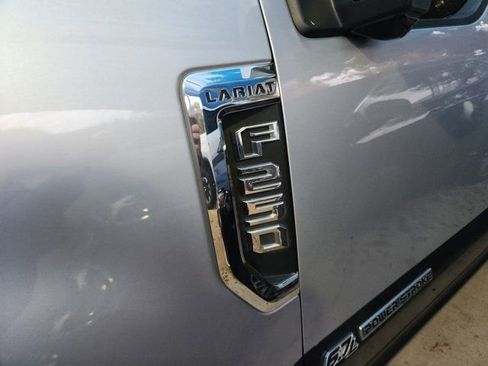 Used 2019 Ford F250 Lariat w/ Lariat Ultimate Package image 9