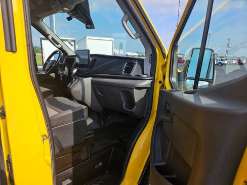 Used 2022 Ford Transit 250 148 High Roof Extended w/ Parcel Delivery Package RWD image 17