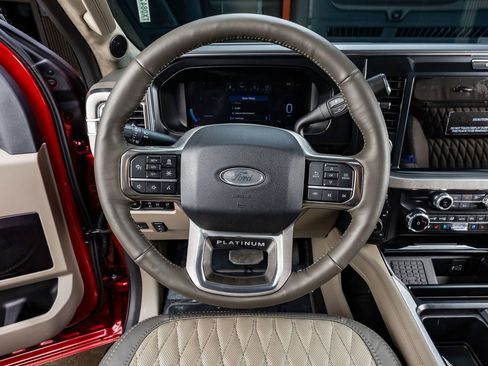 Used 2026 Ford F250 Platinum w/ Platinum Plus Package image 19