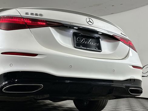 Used 2022 Mercedes-Benz S 580 4MATIC Sedan w/ AMG Line Package image 26