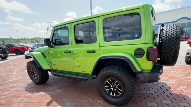 Used 2025 Jeep Wrangler Unlimited Rubicon AWD/4WD image 7