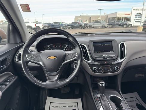 Used 2019 Chevrolet Equinox LT image 13