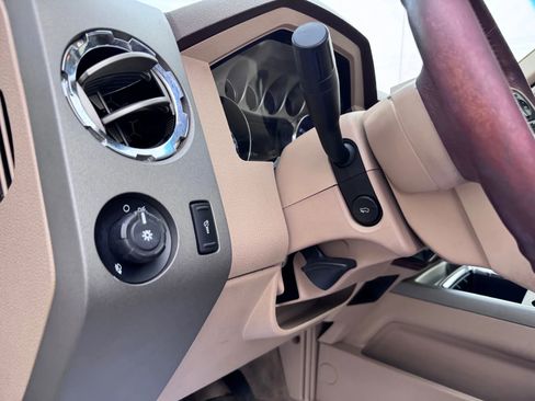 Used 2012 Ford F250 King Ranch w/ King Ranch w/Chrome Pkg image 25