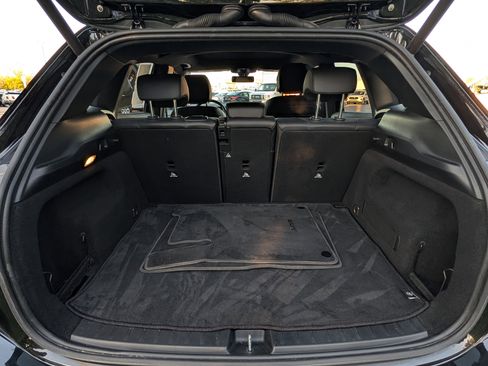 Used 2021 Mercedes-Benz GLA 250 4MATIC image 29