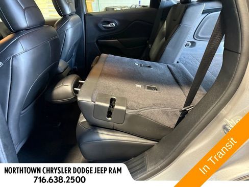Used 2020 Jeep Cherokee Limited AWD/4WD image 28