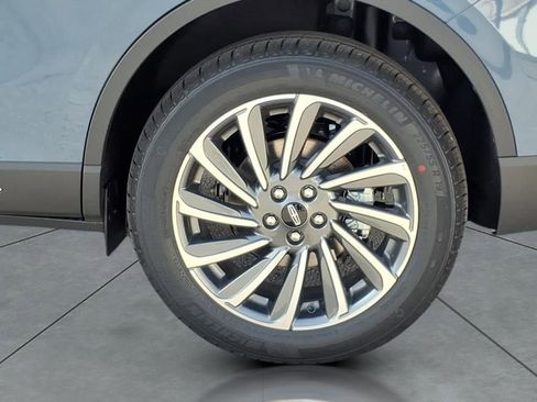 New 2026 Lincoln Corsair Reserve image 4