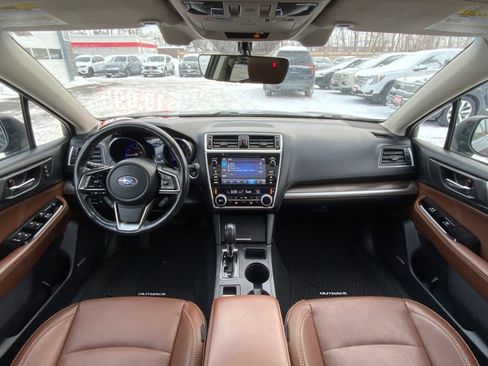 Used 2019 Subaru Outback 2.5i Touring image 32