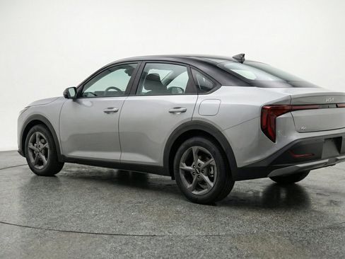 Used 2025 Kia K4 FWD image 6