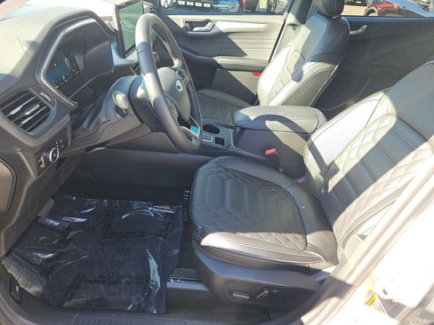 New 2024 Ford Escape SE w/ PHEV Premium Package image 15