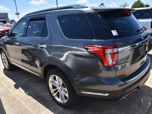 Used 2018 Ford Explorer Limited FWD image 9