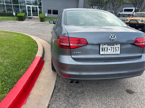 Used 2015 Volkswagen Jetta S image 5