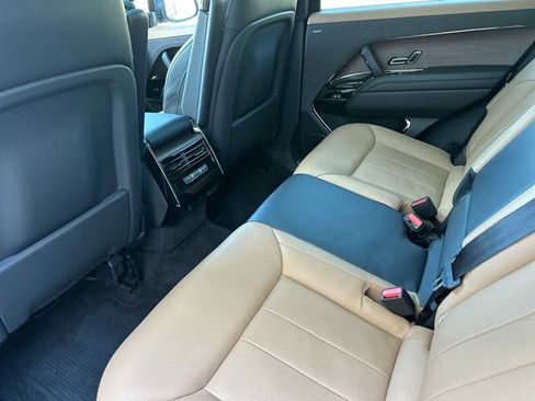 Used 2023 Land Rover Range Rover Sport SE Dynamic image 14