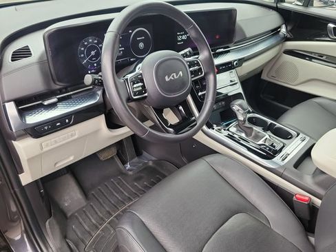 Used 2024 Kia Carnival SX Prestige FWD image 19
