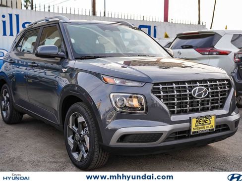 New 2026 Hyundai Venue SEL FWD image 3