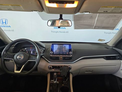 Used 2019 Nissan Altima 2.5 S FWD image 5