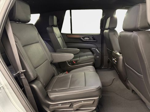 Used 2025 GMC Yukon Denali image 12