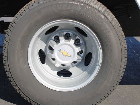 Used 2024 Chevrolet Silverado 3500 W/T w/ Snow Plow Prep Package AWD/4WD image 36