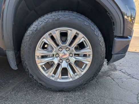 Used 2023 GMC Sierra 1500 Denali w/ Technology Package AWD/4WD image 32
