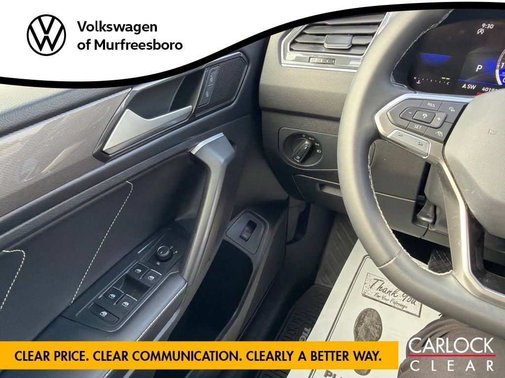 Certified 2023 Volkswagen Tiguan SE FWD image 21