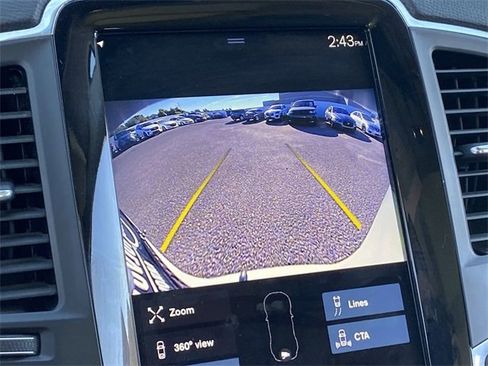 Used 2020 Volvo XC90 T6 Momentum image 30