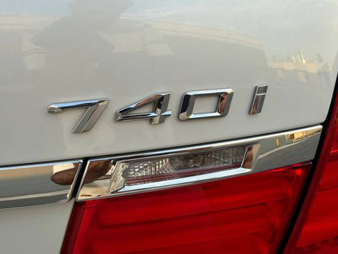 Used 2012 BMW 740i RWD image 16