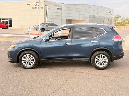 Used 2015 Nissan Rogue SV FWD image 3