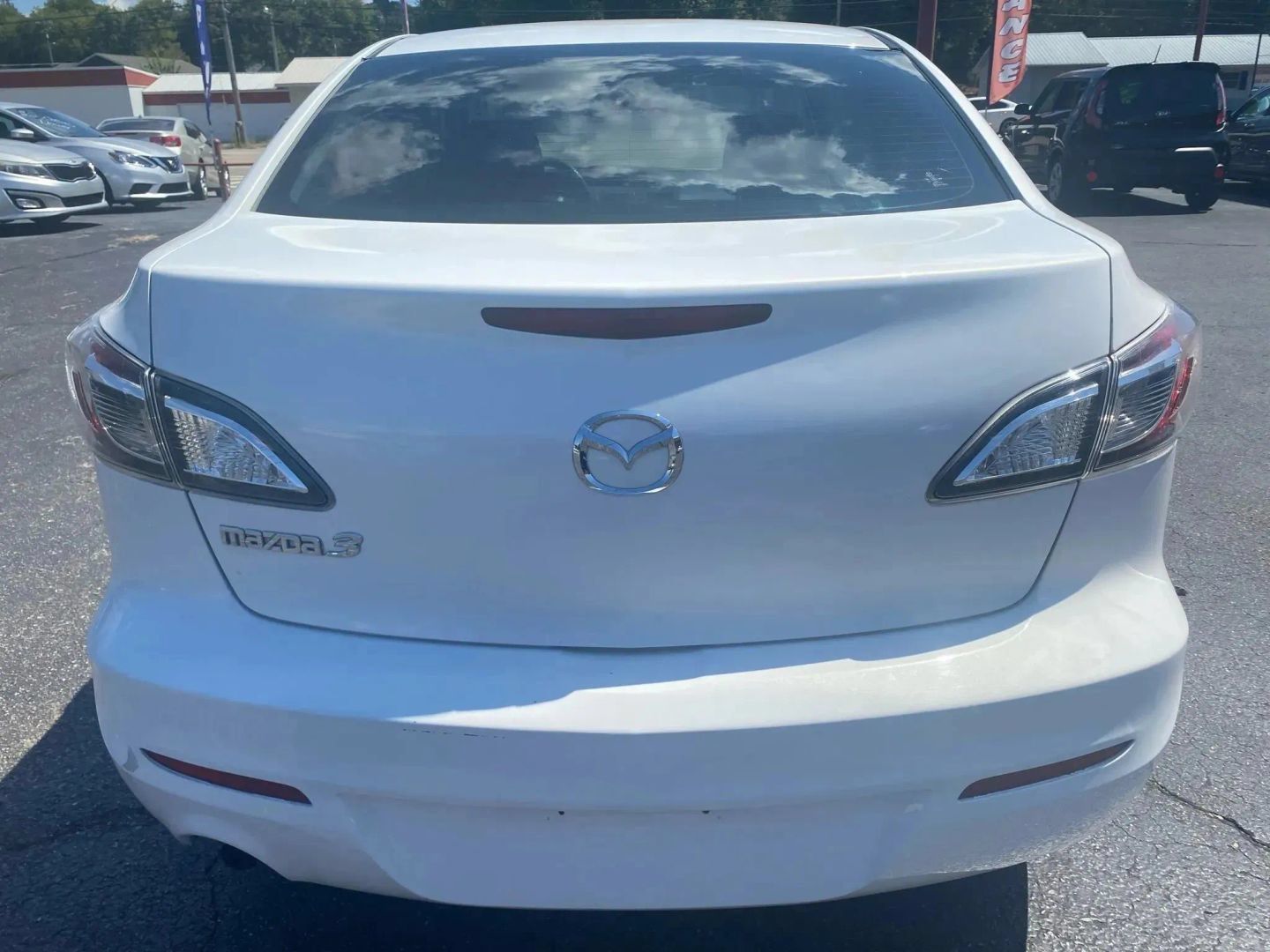 Used 2013 MAZDA MAZDA3 i SV w/ Convenience Pkg FWD image 6