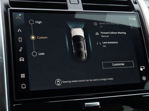 Used 2025 Land Rover Discovery Dynamic SE image 23