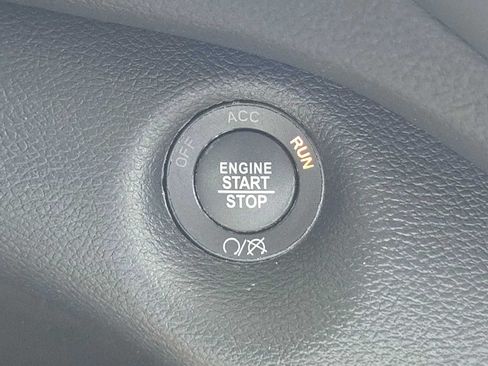 Used 2022 Jeep Cherokee Limited AWD/4WD image 33