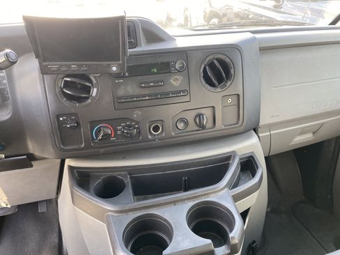 Used 2013 Ford E-150 and Econoline 150 w/ PWR Group image 13