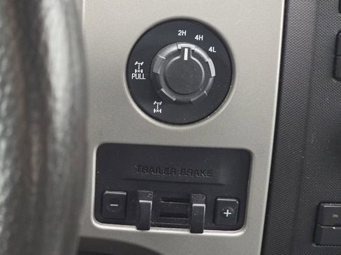 Used 2012 Ford F150 XLT w/ XLT Chrome Pkg image 24