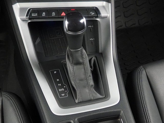Used 2023 Audi Q3 2.0T Premium Plus w/ Premium Plus Package AWD/4WD image 24