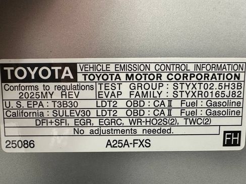 Used 2025 Toyota RAV4 XSE w/ Weather Package AWD/4WD image 70