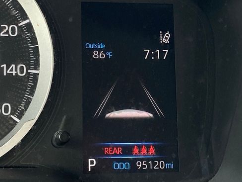 Used 2021 Toyota Corolla LE FWD image 15