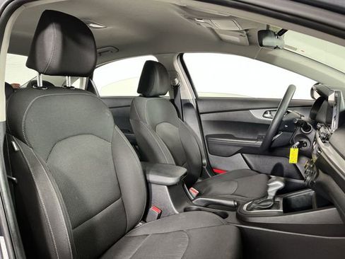 Used 2021 Kia Forte Sedan FWD image 23