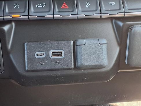 New 2026 Chevrolet Silverado 1500 Custom image 17