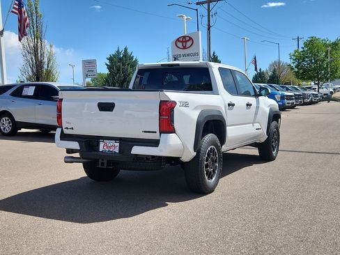 New 2026 Toyota Tacoma TRD Off-Road w/ TRD Off Road Upgrade Package AWD/4WD image 3
