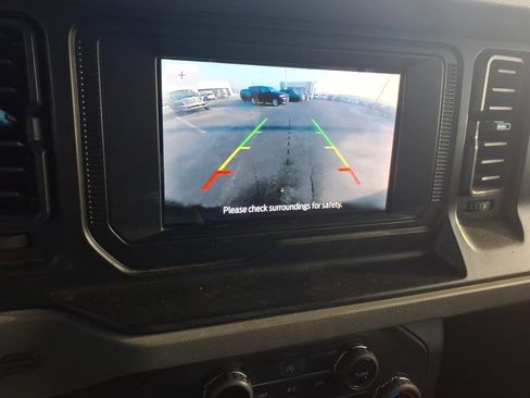 Used 2022 Ford Bronco Black Diamond w/ Sasquatch Package image 15