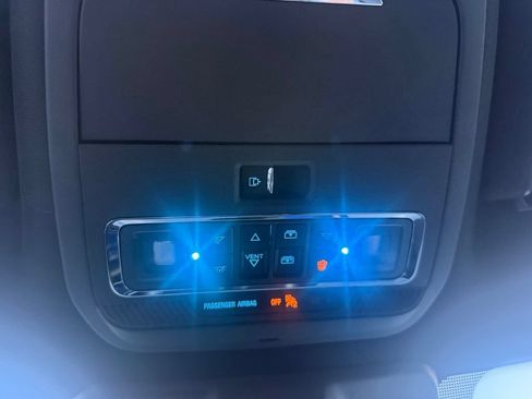 Used 2025 Ford F150 Lariat AWD/4WD image 63