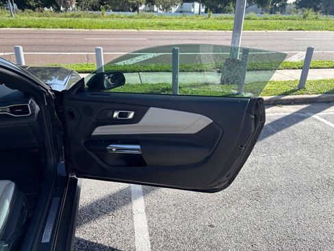 Used 2024 Ford Mustang GT Premium RWD image 7