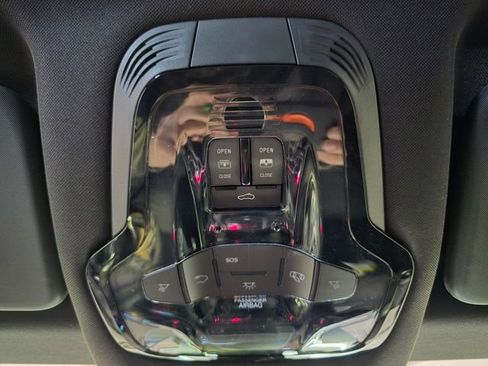 New 2025 Alfa Romeo Tonale w/ Premium Package image 22