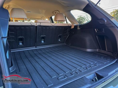 Used 2019 Subaru Outback 2.5i Premium image 17